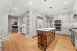 5050 Lake Dr - Photo 17