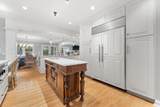 5050 Lake Dr - Photo 19