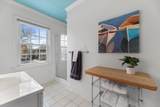 5050 Lake Dr - Photo 48
