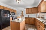 1764 Oakridge Ct - Photo 13