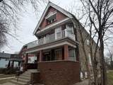 2334 9th St - Photo 3