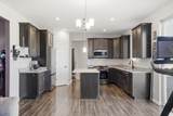 717 Chadwick Dr - Photo 9