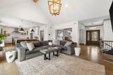 1260 Deer Ct - Photo 11