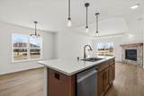 536 Hunter Oaks Blvd - Photo 5