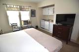 1028 Juneau Ave - Photo 5