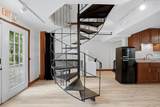 411 Wisconsin Ave - Photo 12