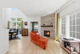 1527 Cass St - Photo 4
