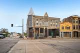 726 6th St - Photo 2