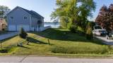7427 Wind Lake Rd - Photo 2