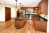 19065 Hiview Dr - Photo 11