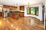 19065 Hiview Dr - Photo 2