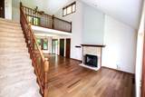 19065 Hiview Dr - Photo 3