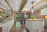 880 Windsor Dr - Photo 10
