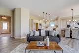 1372 Prairie Creek Cir - Photo 4