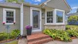 656 Montgomery St - Photo 2