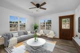 1002 7th St - Photo 2