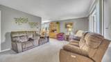 2412 Cross Creek Dr - Photo 3