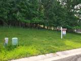 1041 Woods Edge Dr - Photo 3