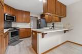 W240N2365 Parkway Meadow Cir - Photo 15