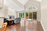 303 Parkview Ct - Photo 7