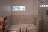 1870 Golfview Dr - Photo 15