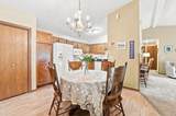 820 Devonshire Ln - Photo 9