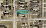 4308 64th St - Photo 3