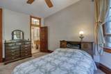 546 32nd St - Photo 14