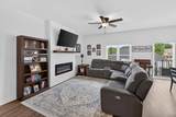 1361 Scenic Pointe Ct - Photo 4