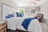 802 Beacon St - Photo 15