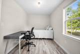 802 Beacon St - Photo 17