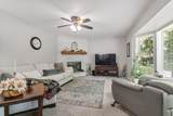 241 Parkview Ct - Photo 3