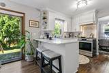 241 Parkview Ct - Photo 4