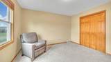 1031 Covington Dr - Photo 15