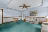 725 Oak St - Photo 5