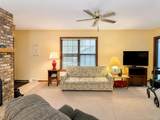 385 Lexington Ct - Photo 3
