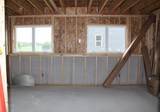 937 Drumlin Dr - Photo 5