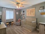 W240N2566 Parkway Meadow Cir - Photo 13