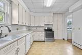 902 Clyman St - Photo 17