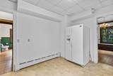 902 Clyman St - Photo 19