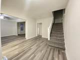 1009 35th St - Photo 2