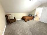 727 7th St - Photo 8