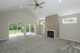 228 Evergreen St - Photo 11