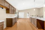 1527 Stuart Rd - Photo 11