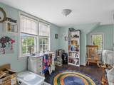 1009 Waldo Blvd - Photo 9