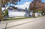 744 Shoreland Dr - Photo 3