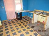 2424 Maple St - Photo 11