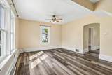 924 44th St - Photo 4