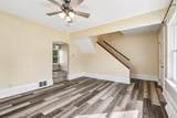 924 44th St - Photo 5