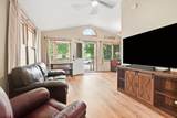 3940 Underwood Ave - Photo 3